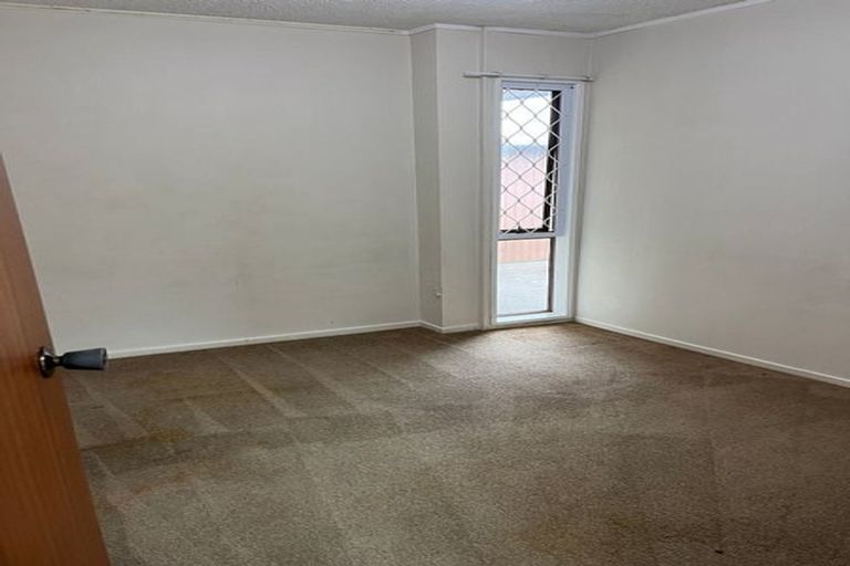 Photo of property in 39a Butley Drive, Farm Cove, Auckland, 2012