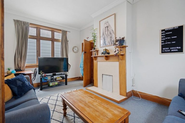 Photo of property in 65 Derwent Street, Island Bay, Wellington, 6023