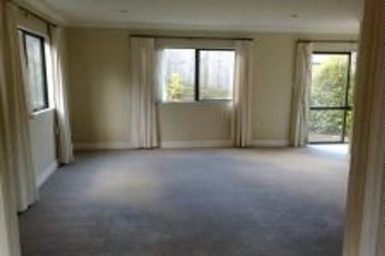 Photo of property in 30 Killybegs Drive, Pinehill, Auckland, 0632