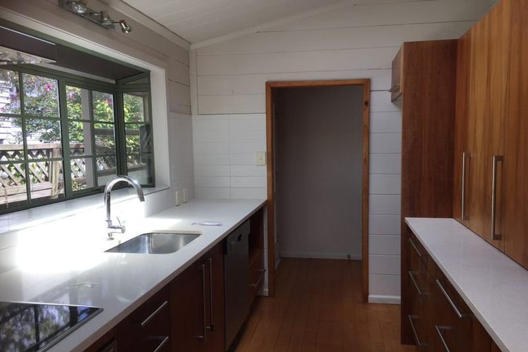 Photo of property in 2/23 Bevyn Street, Castor Bay, Auckland, 0620