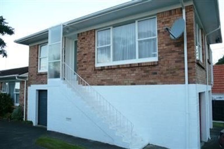 Photo of property in 1/21 Waterloo Road, Milford, Auckland, 0620