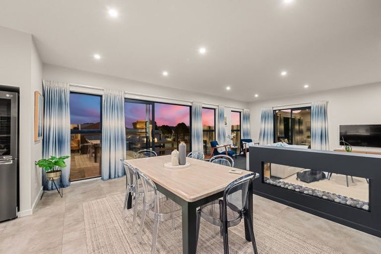 Photo of property in 16 Cuba Street, Petone, Lower Hutt, 5012