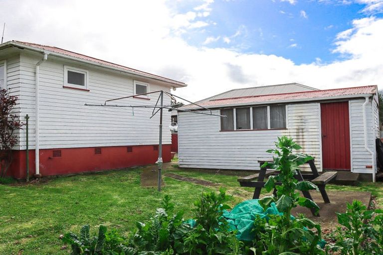 Photo of property in 11 Stanley Street, Dannevirke, 4930
