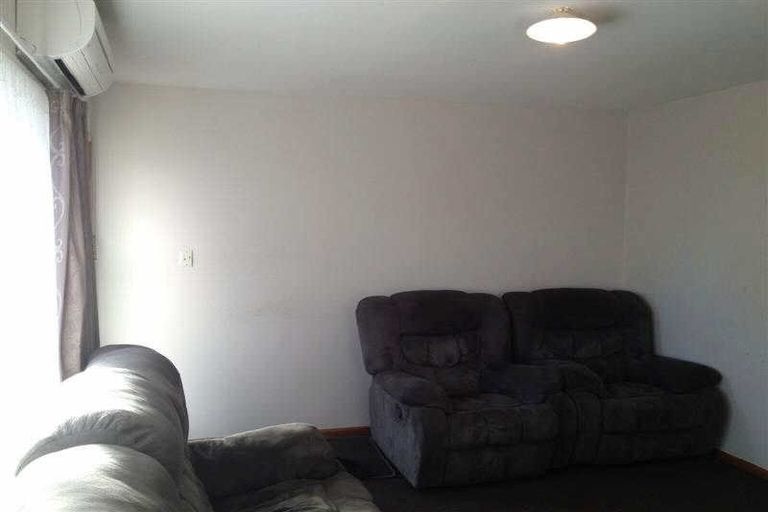 Photo of property in 2/11 Maxwell Street, Riccarton, Christchurch, 8041