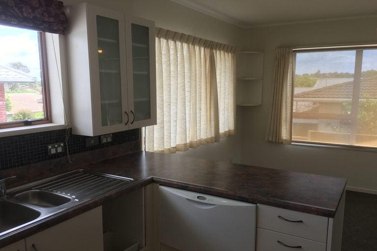 Photo of property in 1/26 Cromdale Avenue, Highland Park, Auckland, 2010