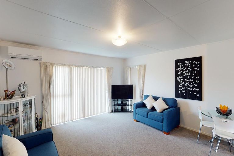 Photo of property in 3/50 Kenderdine Road, Papatoetoe, Auckland, 2025