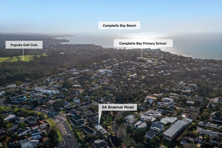 Photo of property in 1/193 East Coast Road, Castor Bay, Auckland, 0620