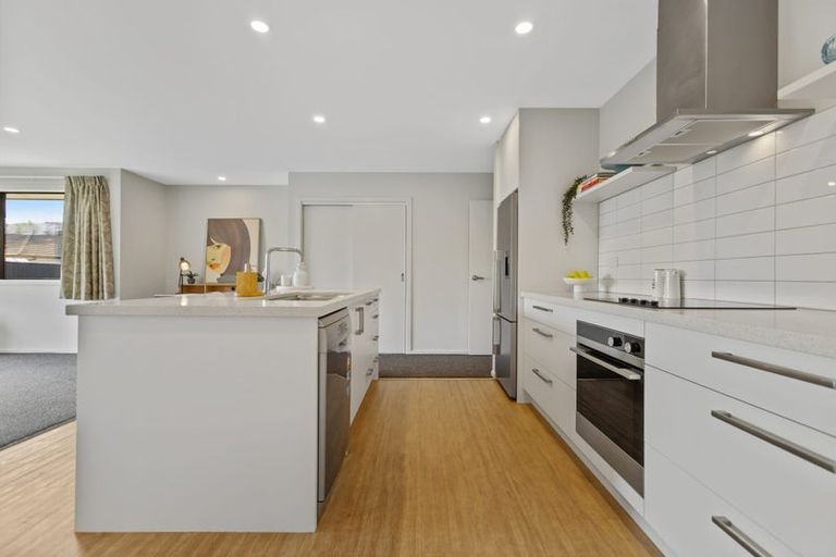 Photo of property in 58 Stratford Drive, Mount Pisa, Cromwell, 9383