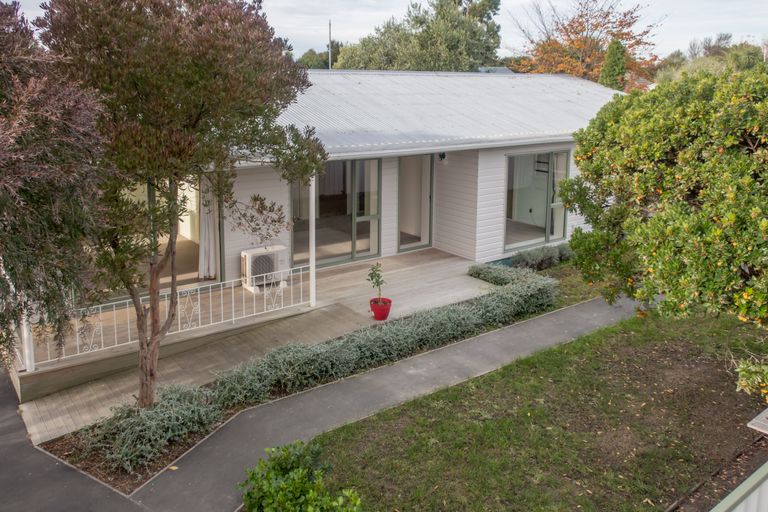 Photo of property in 48 Orrick Crescent, Avondale, Christchurch, 8061