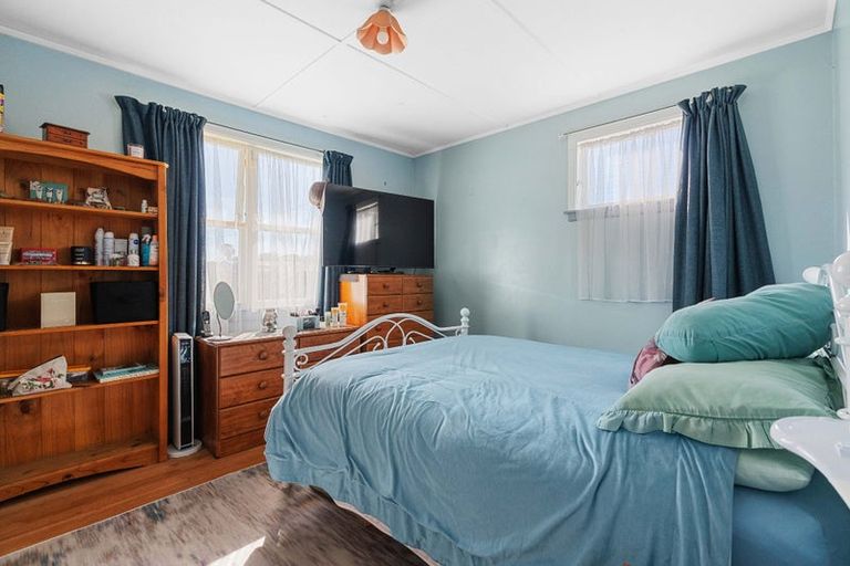 Photo of property in 45d Brandon Street, Featherston, 5710