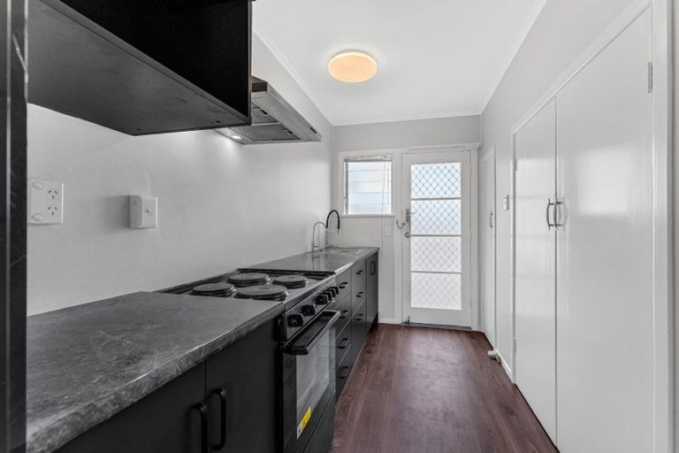 Photo of property in 2/6a View Road, Papakura, 2110