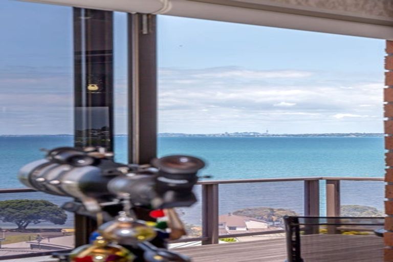 Photo of property in 20 Zita Avenue, Matakatia, Whangaparaoa, 0930