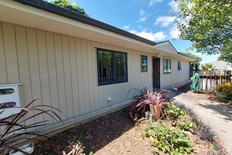 Photo of property in 421a Carrington Street, Upper Vogeltown, New Plymouth, 4310