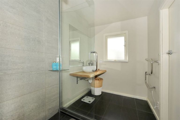 Photo of property in 7 Bendale Place, Avonhead, Christchurch, 8042