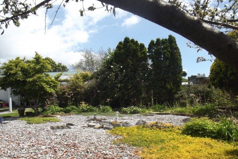 Photo of property in 57 Lyndhurst Street, Westport, 7825