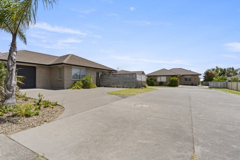 Photo of property in 40 Excelsa Place, Papamoa Beach, Papamoa, 3118
