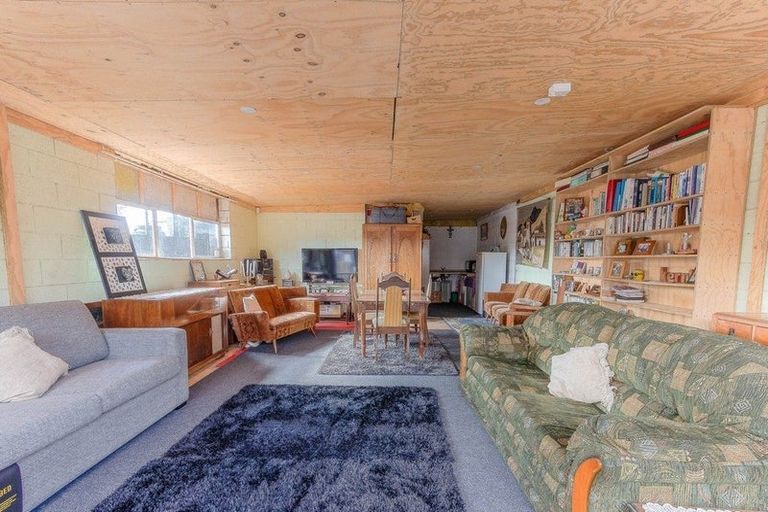 Photo of property in 64 Mosston Road, Castlecliff, Whanganui, 4501