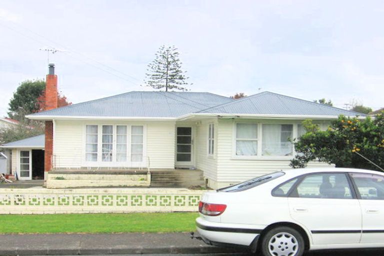 Photo of property in 41 Rogers Road, Manurewa, Auckland, 2102