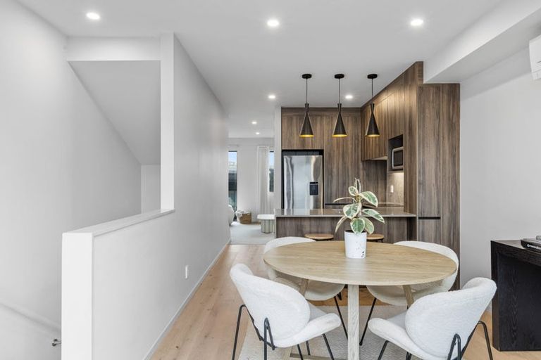 Photo of property in 5 Longshore Drive, Long Bay, Auckland, 0630