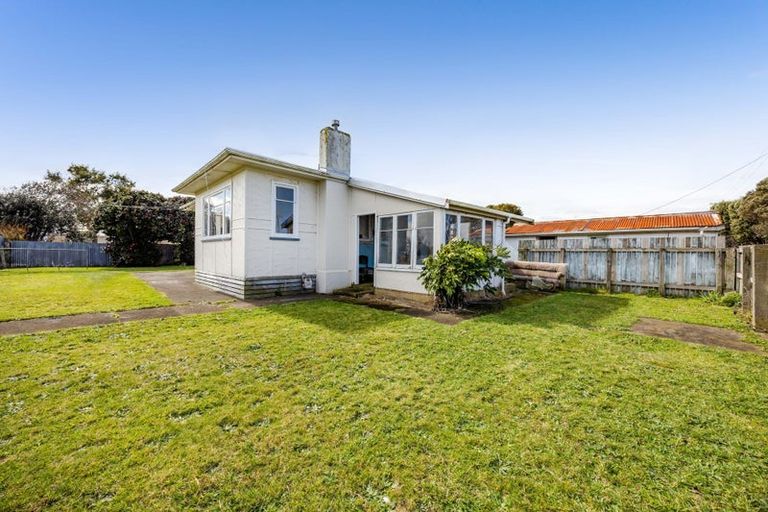 Photo of property in 21 Kapuni Street, Manaia, 4612