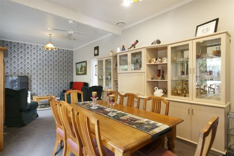 Photo of property in 124 Gillies Avenue, Taupo, 3330