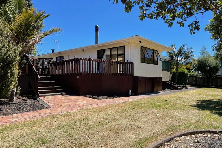 Photo of property in 202 Royal Road, Massey, Auckland, 0614