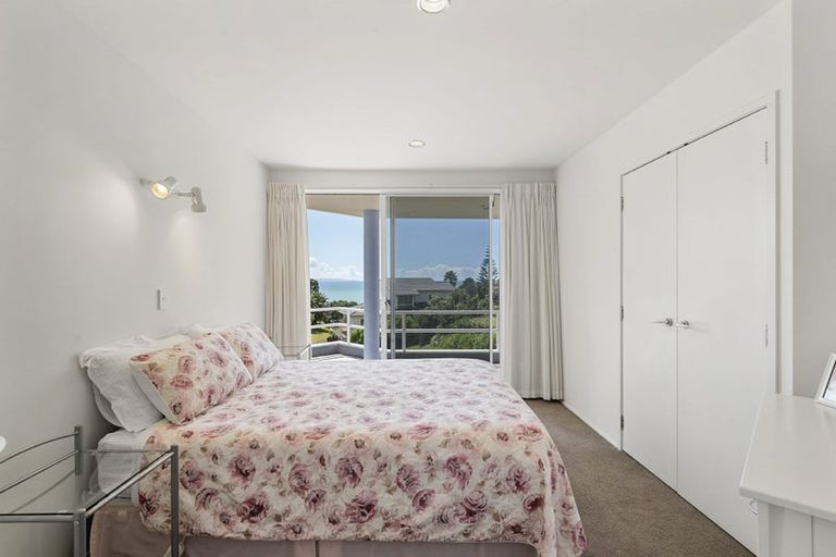 Photo of property in 32 Whale Cove, Stanmore Bay, Whangaparaoa, 0932