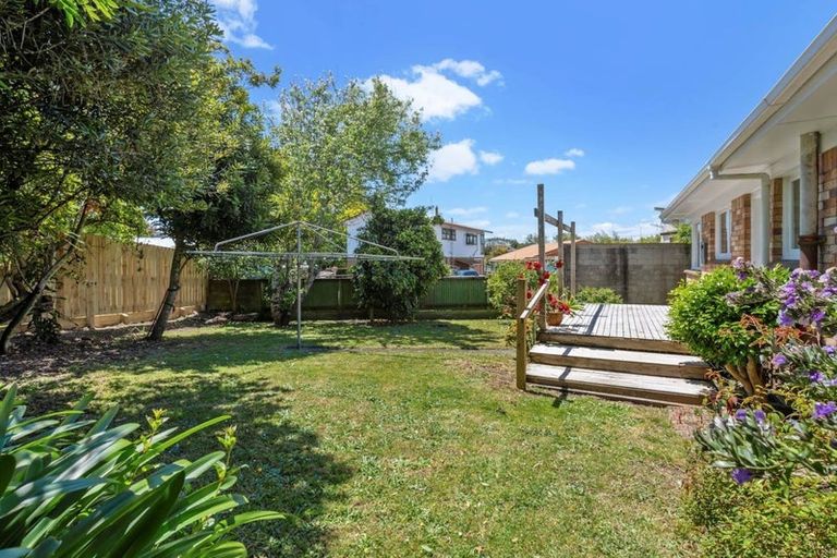 Photo of property in 62 Ferguson Street, Manurewa East, Auckland, 2102