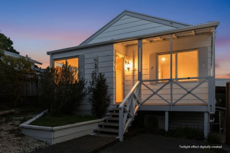 Photo of property in 17 Tui Grove, Paihia, 0200