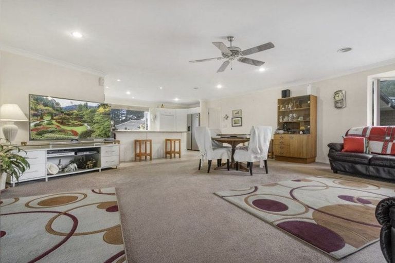 Photo of property in 167 Polo Prince Drive, Alfriston, Auckland, 2105