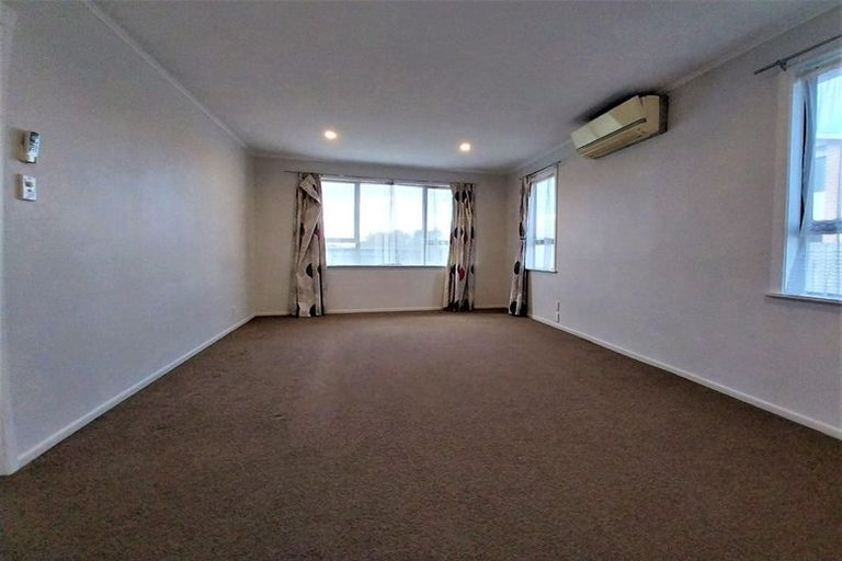Photo of property in 21 Rogers Road, Manurewa, Auckland, 2102