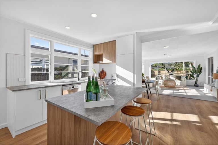 Photo of property in 325 Hills Road, Mairehau, Christchurch, 8013