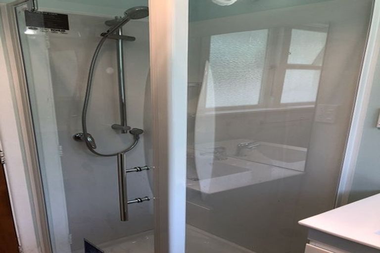 Photo of property in 2/54 Kings Crescent, Hutt Central, Lower Hutt, 5010