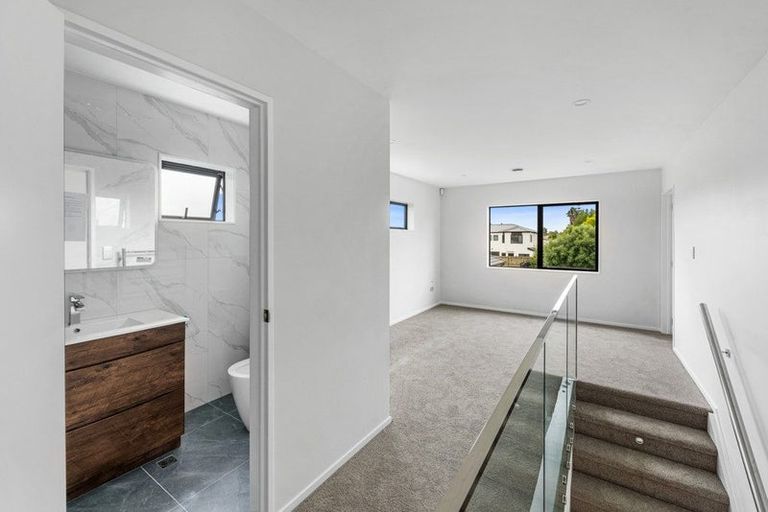 Photo of property in 70d Cargill Street, Papakura, 2110