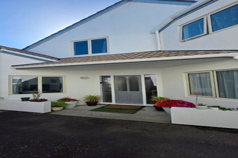 Photo of property in 38b Hinau Street, Woburn, Lower Hutt, 5011