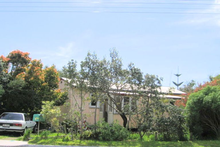 Photo of property in 1231 Papamoa Beach Road, Papamoa Beach, Papamoa, 3118