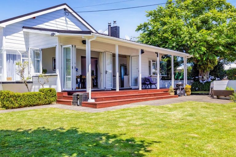 Photo of property in 44 Upjohn Street, Brooklands, New Plymouth, 4310