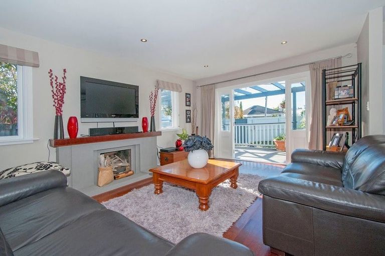 Photo of property in 37 Garden Road, Avalon, Lower Hutt, 5011