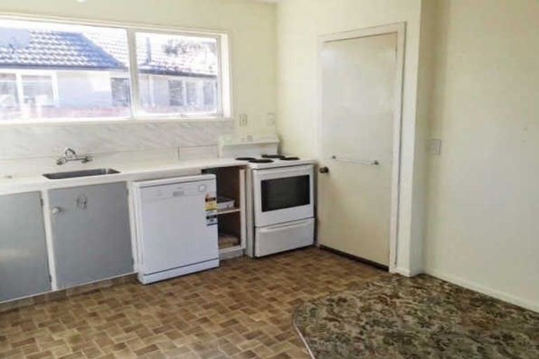 Photo of property in 84 Pacific Road, North New Brighton, Christchurch, 8083