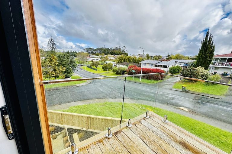 Photo of property in 51a Glendene Avenue, Glendene, Auckland, 0602