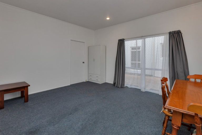 Photo of property in 59c One Tree Point Road, One Tree Point, 0118