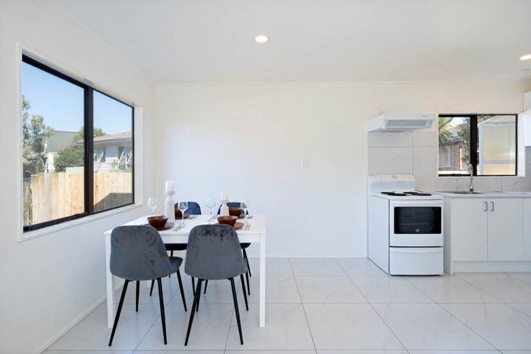 Photo of property in 1/26 Karepo Crescent, Ranui, Auckland, 0612