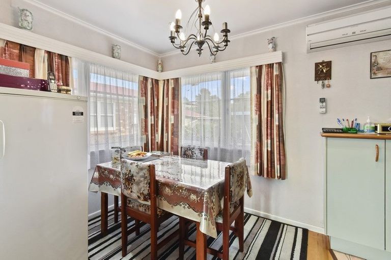 Photo of property in 6 Lansdown Avenue, Papatoetoe, Auckland, 2025