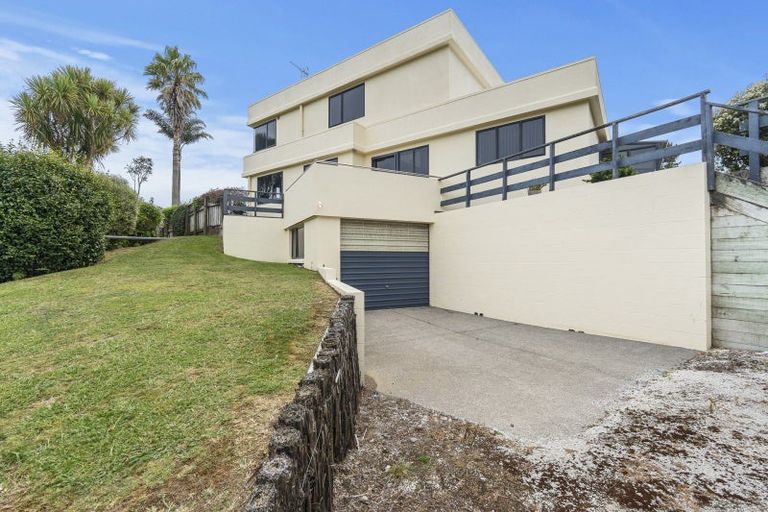 Photo of property in 15 Townsend Road, Paraite, New Plymouth, 4373