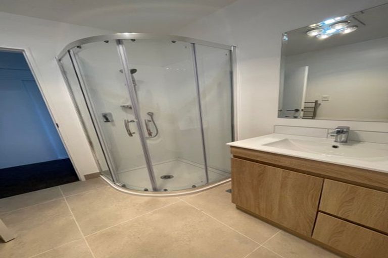 Photo of property in 26 Raupeti Lane, Henderson, Auckland, 0612