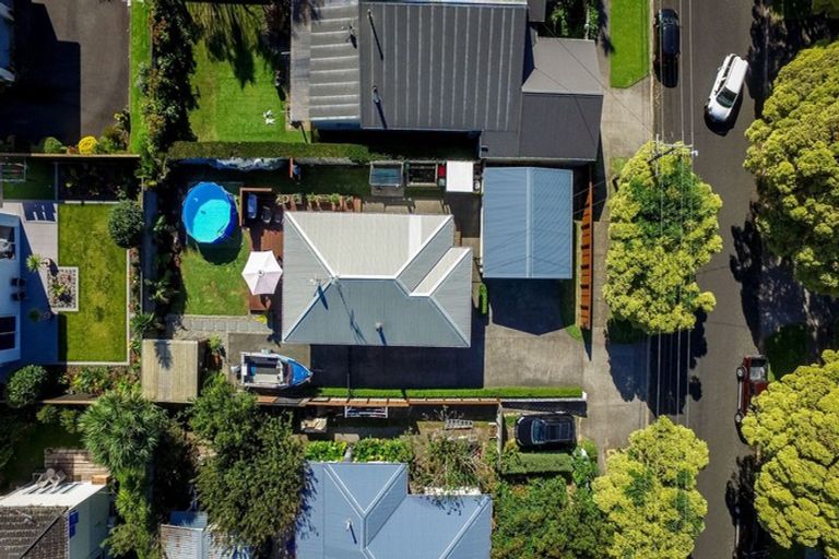 Photo of property in 31 Mclean Street, Strandon, New Plymouth, 4312