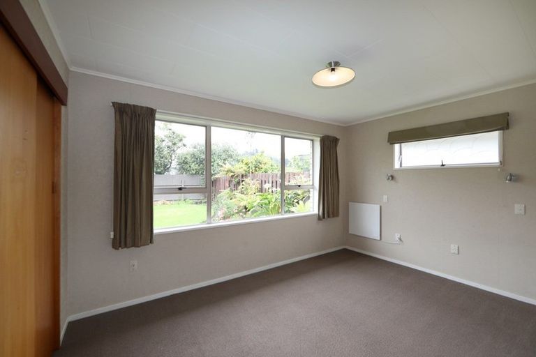 Photo of property in 3 Trigg Crescent, Taradale, Napier, 4112
