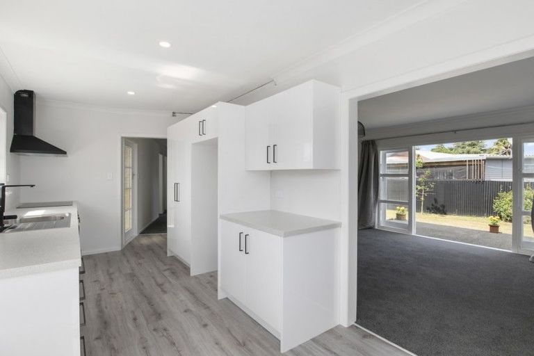 Photo of property in 35 Balmoral Street, Levin, 5510