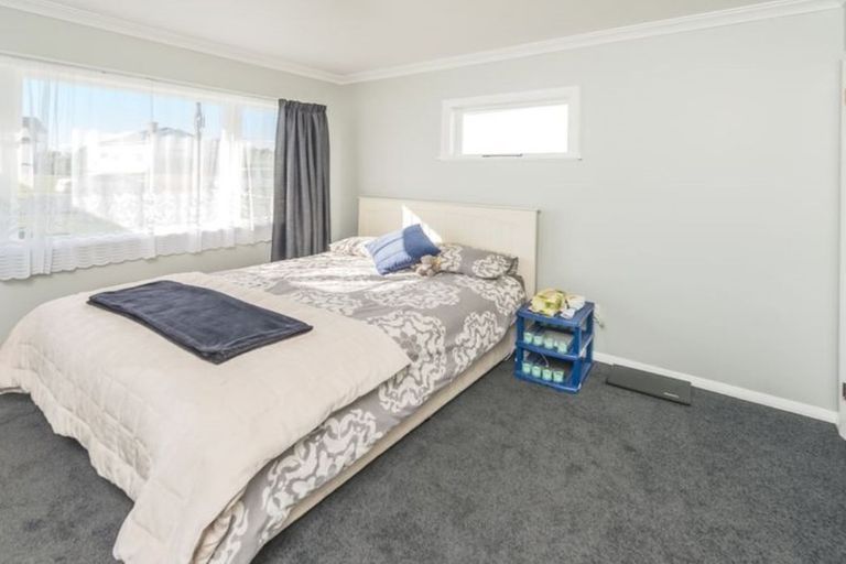 Photo of property in 5 Hurworth Place, College Estate, Whanganui, 4500