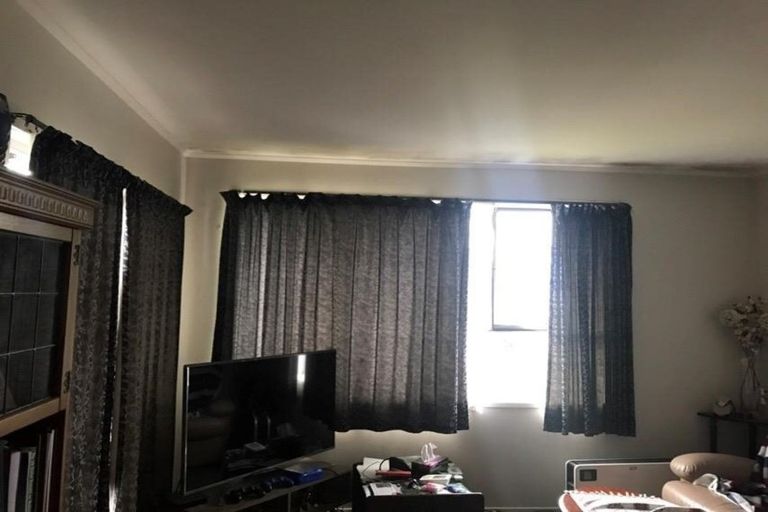 Photo of property in 5 Garner Place, Glenfield, Auckland, 0629